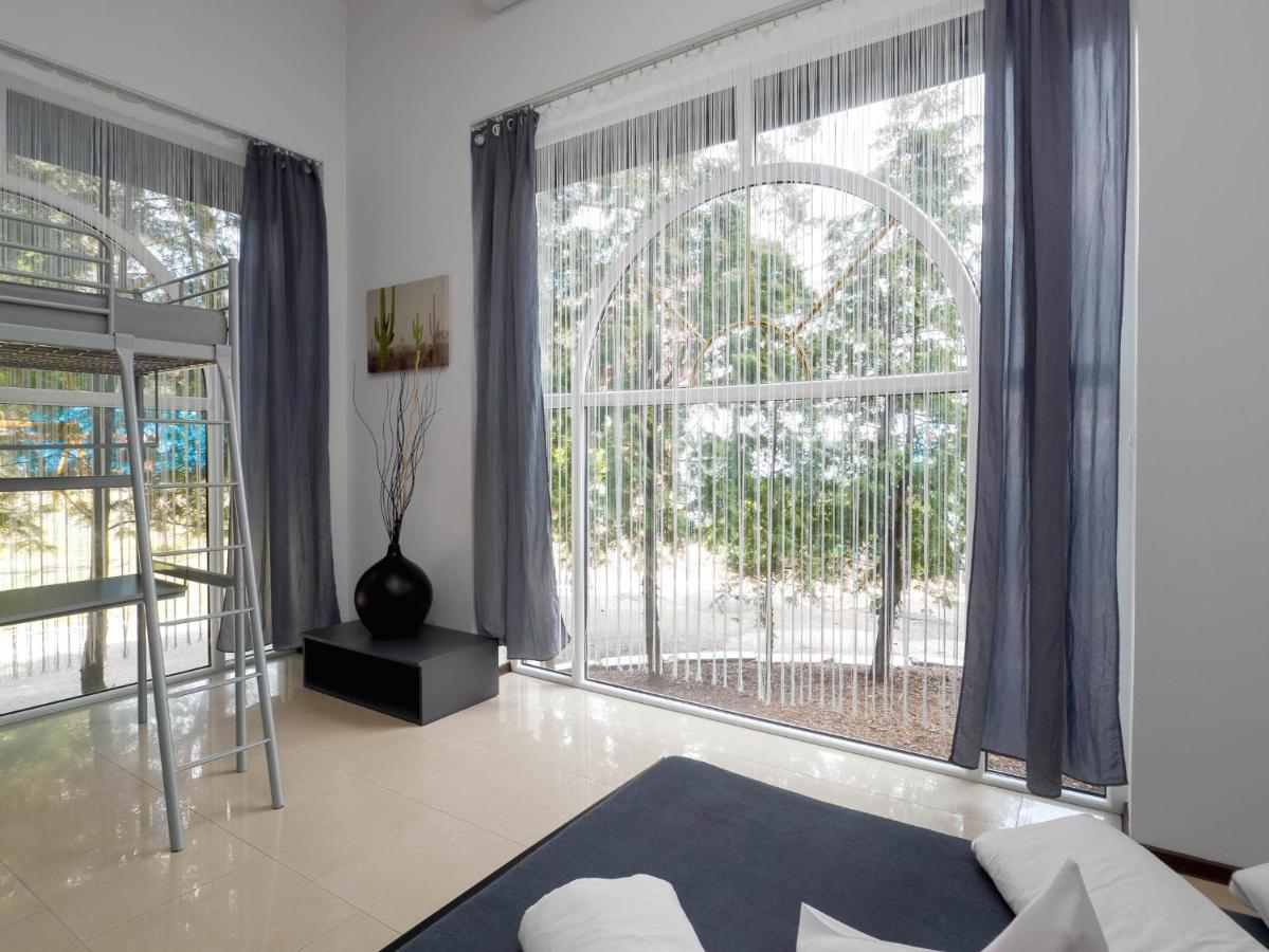 "Apollo" - Domki, Apartamenty I Pokoje Z Klimatyzacja Krynica Morska Exterior photo