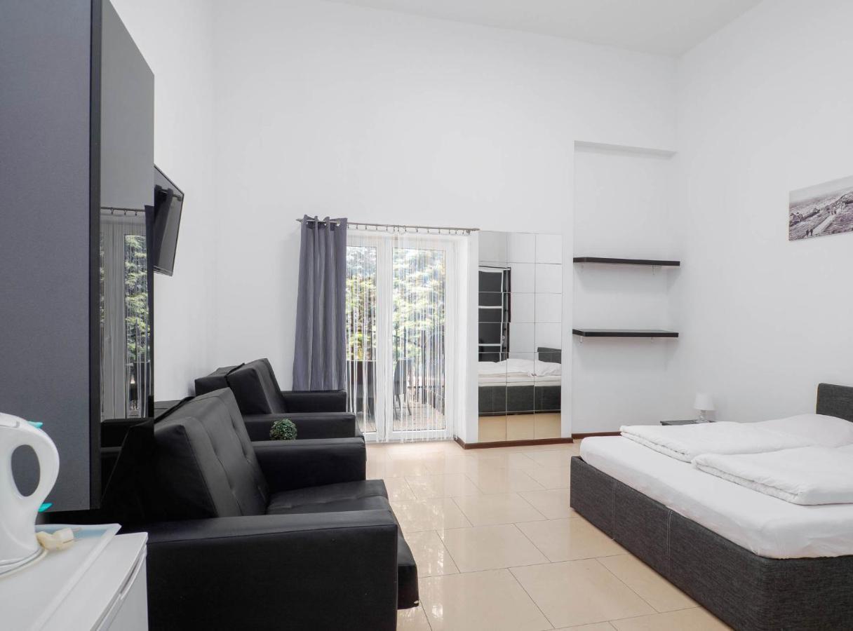 "Apollo" - Domki, Apartamenty I Pokoje Z Klimatyzacja Krynica Morska Exterior photo