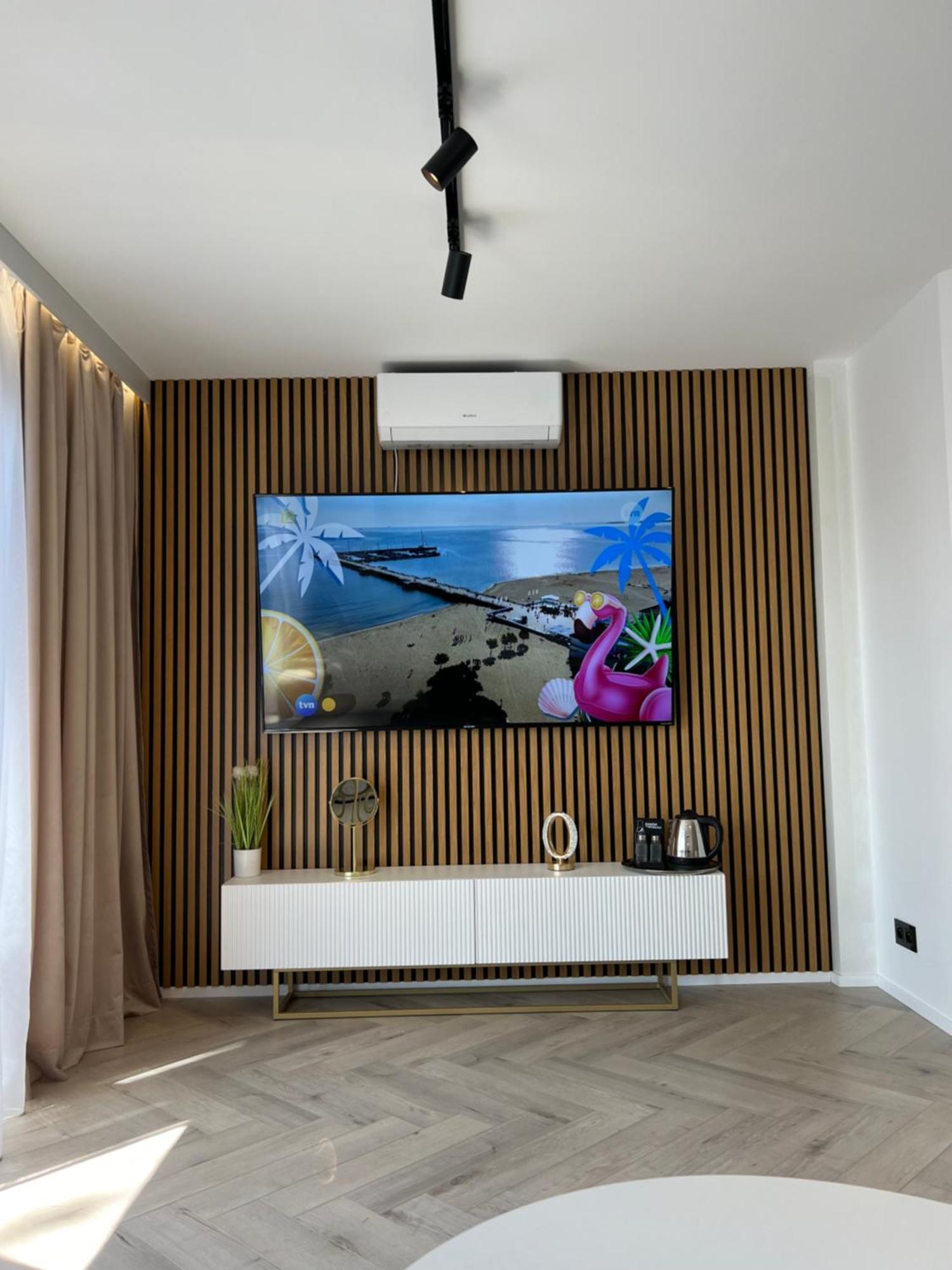 "Apollo" - Domki, Apartamenty I Pokoje Z Klimatyzacja Krynica Morska Exterior photo